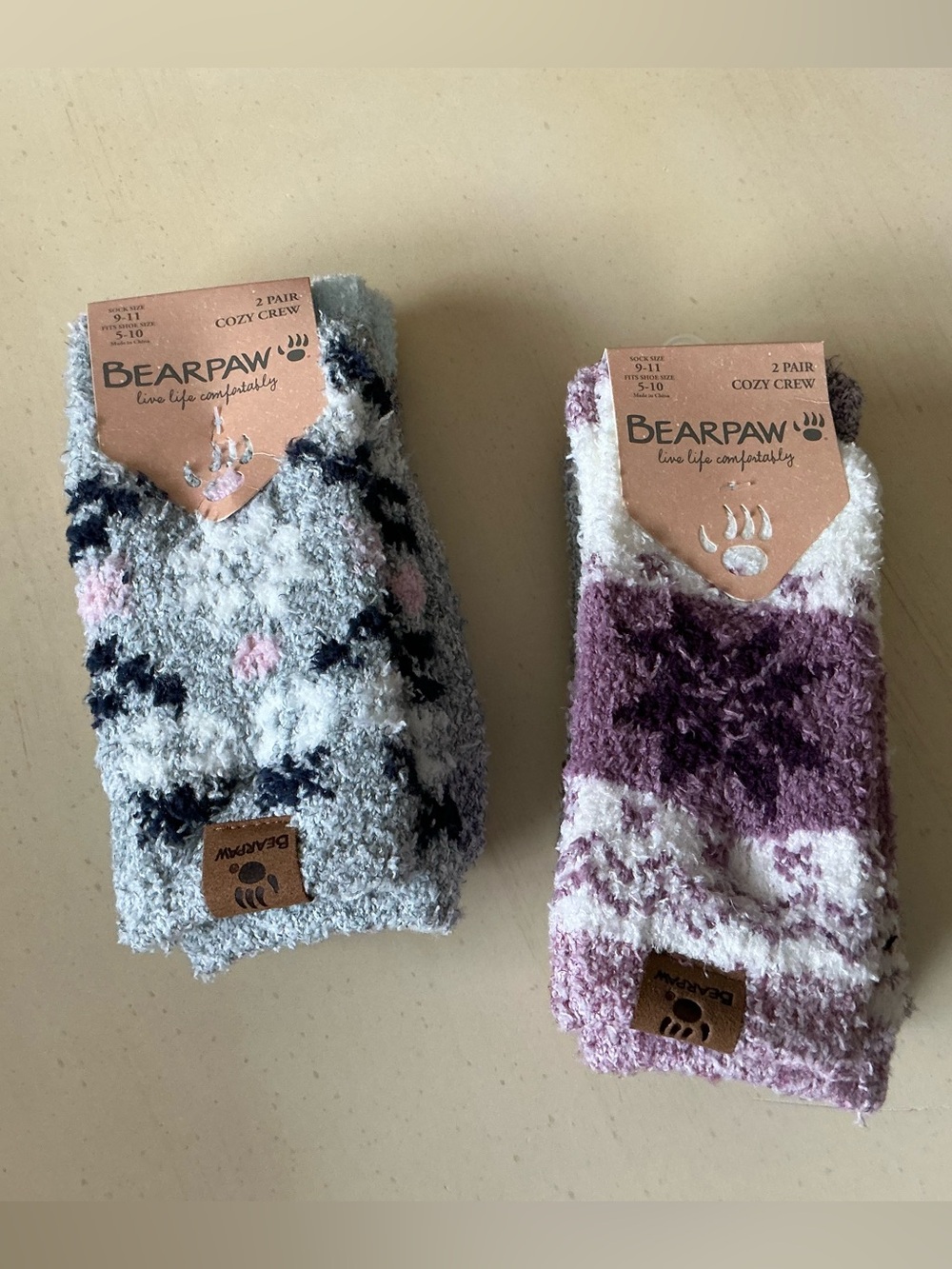 NWT Women’s 2 Pair Pack Bear Paw Cozy Soft Crew Socks 🧦